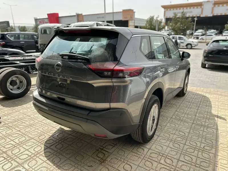 Nissan X-Trail 2025