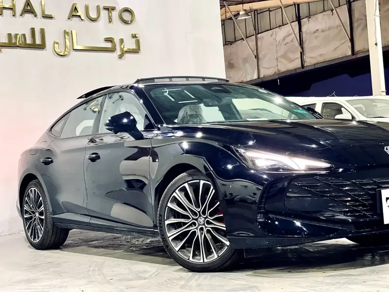 Discover undefined undefined Exterior Interior Images.Find all aspects and details of cars.