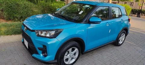Discover undefined undefined Exterior Interior Images.Find all aspects and details of cars.