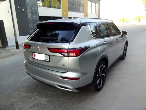 Discover undefined undefined Exterior Interior Images.Find all aspects and details of cars.