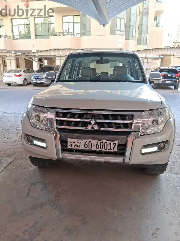 ميتسوبيشي باجيرو 2022