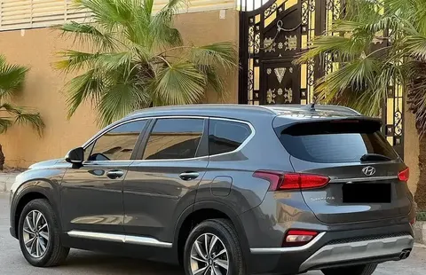 Discover undefined undefined Exterior Interior Images.Find all aspects and details of cars.