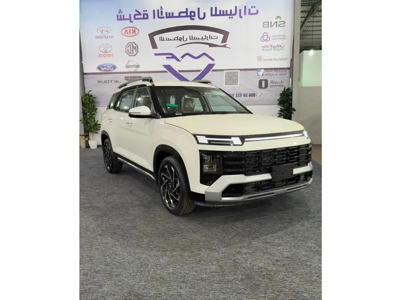 Discover undefined undefined Exterior Interior Images.Find all aspects and details of cars.