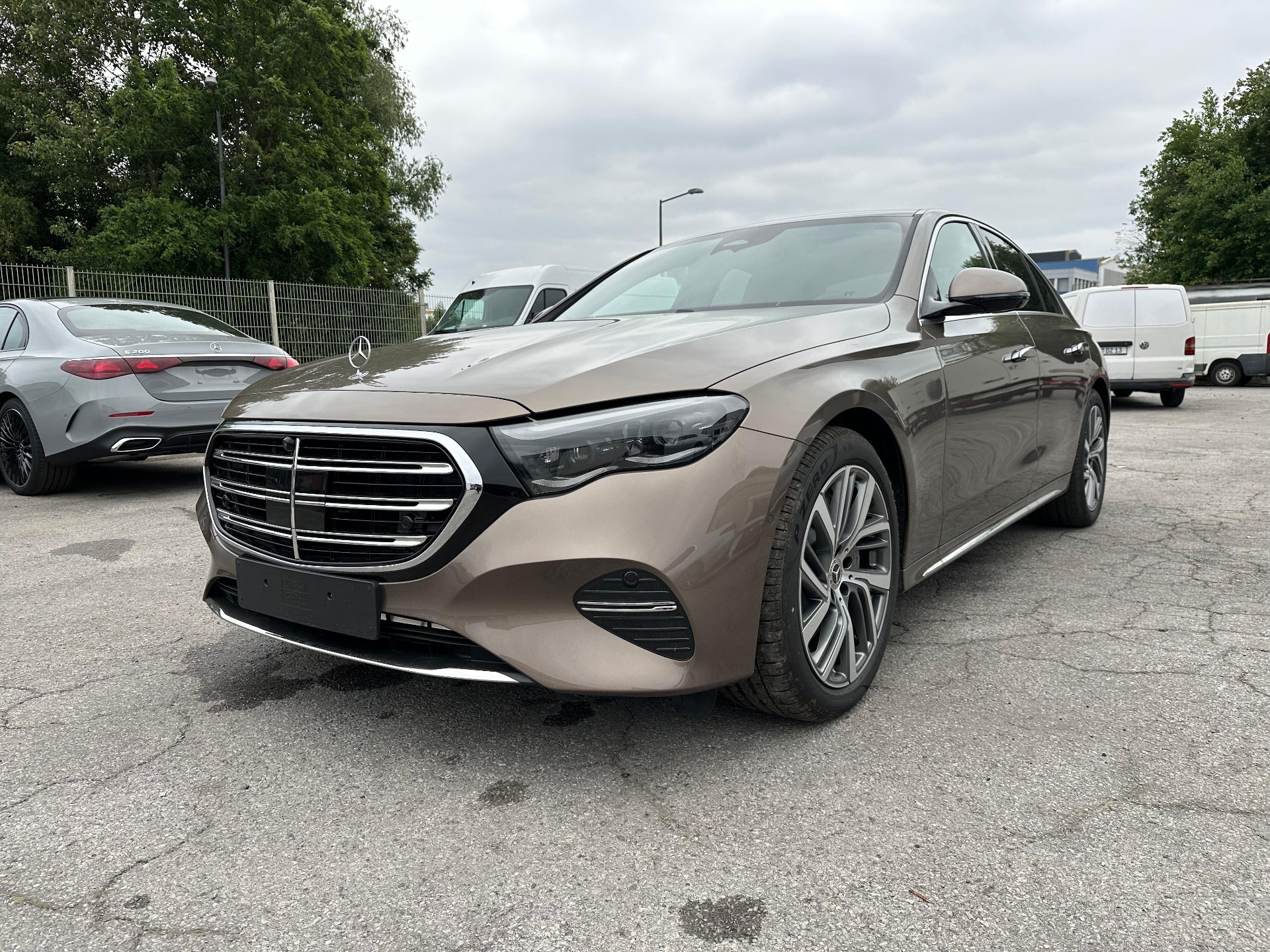 مرسيدس بنز E Class 2025