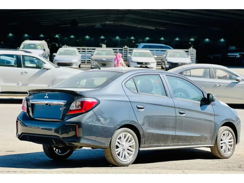 Discover undefined undefined Exterior Interior Images.Find all aspects and details of cars.