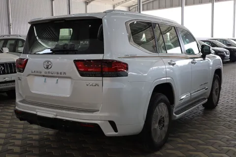 New Toyota Land Cruiser 2023