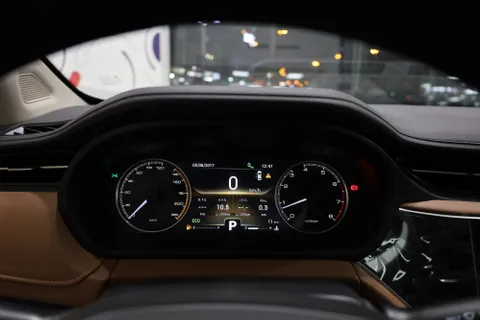 Discover undefined undefined Exterior Interior Images.Find all aspects and details of cars.