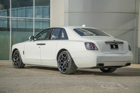 Discover undefined undefined Exterior Interior Images.Find all aspects and details of cars.