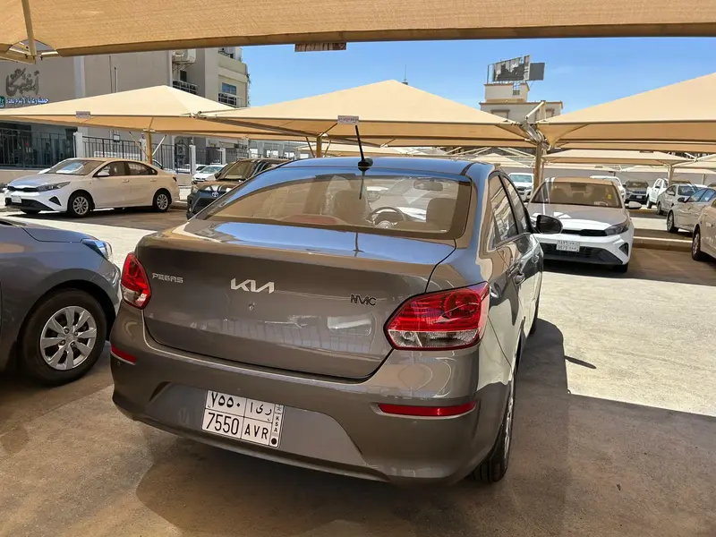 KIA Pegas 2025