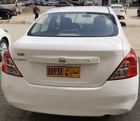 Nissan Sunny 1.5 Mid 2013