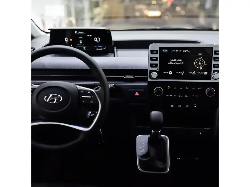 Hyundai Staria 2025