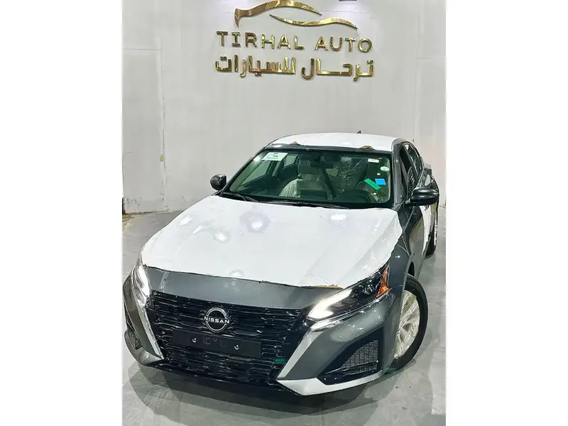 Nissan Altima 2025