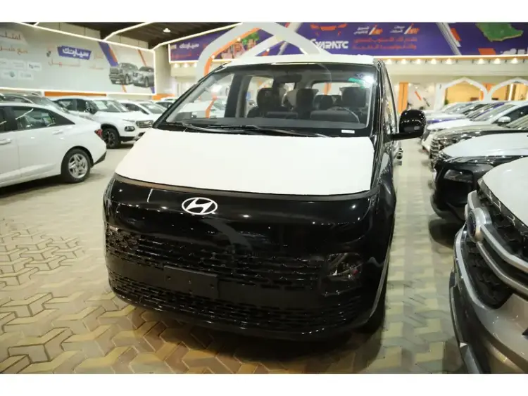 hyundai staria image Hyundai Staria 2025