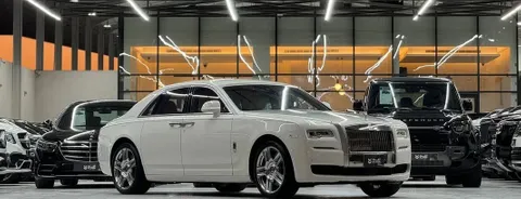 Discover undefined undefined Exterior Interior Images.Find all aspects and details of cars.