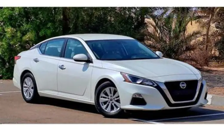 nissan nissan-altima image Nissan Altima 2.5 SV 2020 2.5L GCC (860/-MONTHLY)