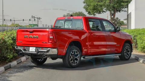 New RAM 1500 Laramie Crew Cab 2025