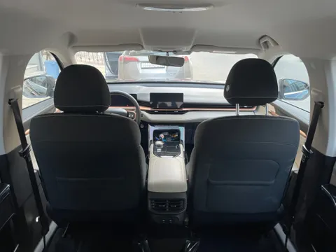 Discover undefined undefined Exterior Interior Images.Find all aspects and details of cars.