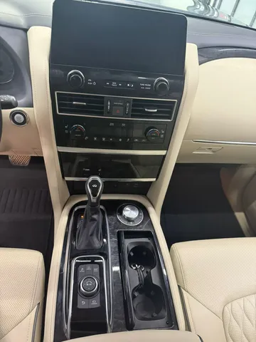 Infiniti QX80 5.6L Luxury 2023