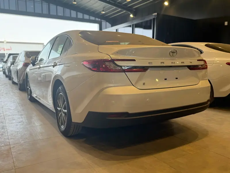 Discover undefined undefined Exterior Interior Images.Find all aspects and details of cars.