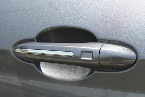 Discover undefined undefined Exterior Interior Images.Find all aspects and details of cars.