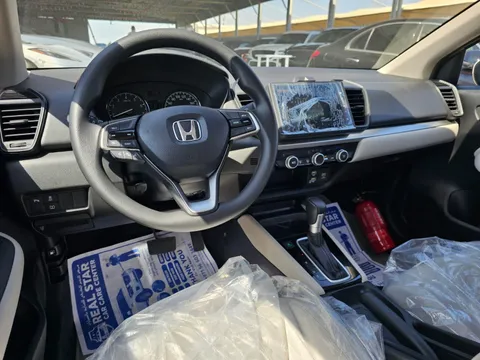 Discover undefined undefined Exterior Interior Images.Find all aspects and details of cars.