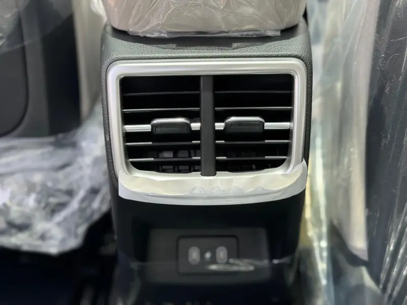 KIA K5 2025