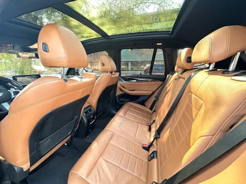Discover undefined undefined Exterior Interior Images.Find all aspects and details of cars.