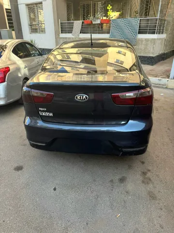 استكشف undefined undefined الصور الخارجية والداخلية. اكتشف جميع جوانب وتفاصيل السيارات.