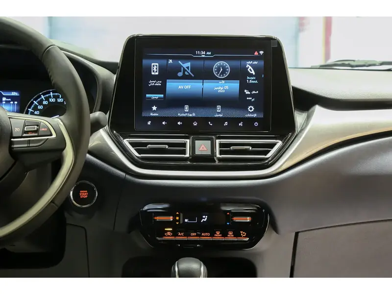 Discover undefined undefined Exterior Interior Images.Find all aspects and details of cars.