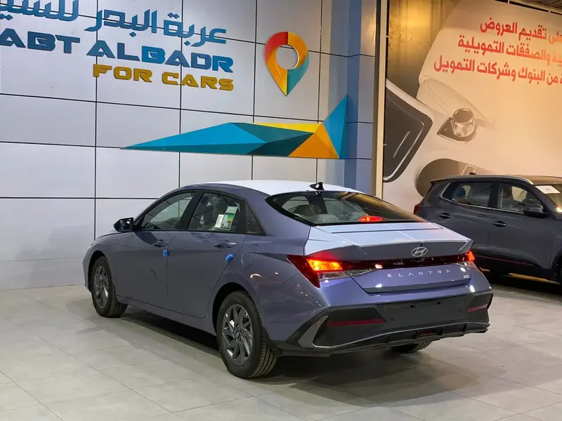 Hyundai Elantra 2025