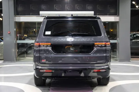 Discover undefined undefined Exterior Interior Images.Find all aspects and details of cars.