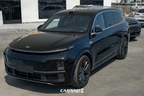 Discover undefined undefined Exterior Interior Images.Find all aspects and details of cars.