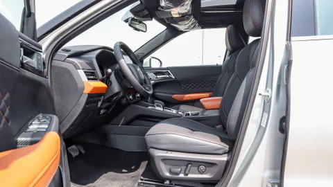 Discover undefined undefined Exterior Interior Images.Find all aspects and details of cars.