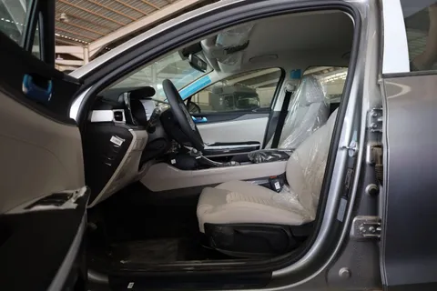New Kia K5 2023