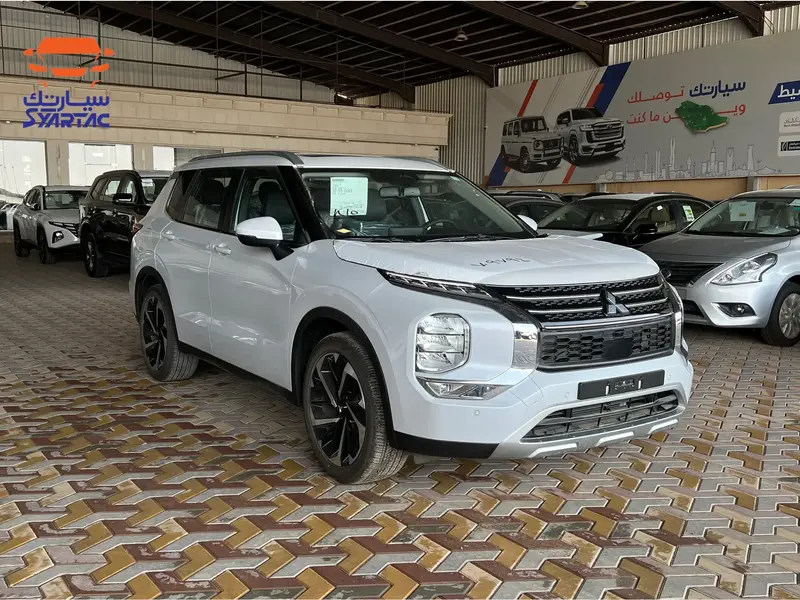 Mitsubishi Outlander 2024