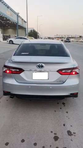Toyota Camry  2.4 Hybrid XLE 2022