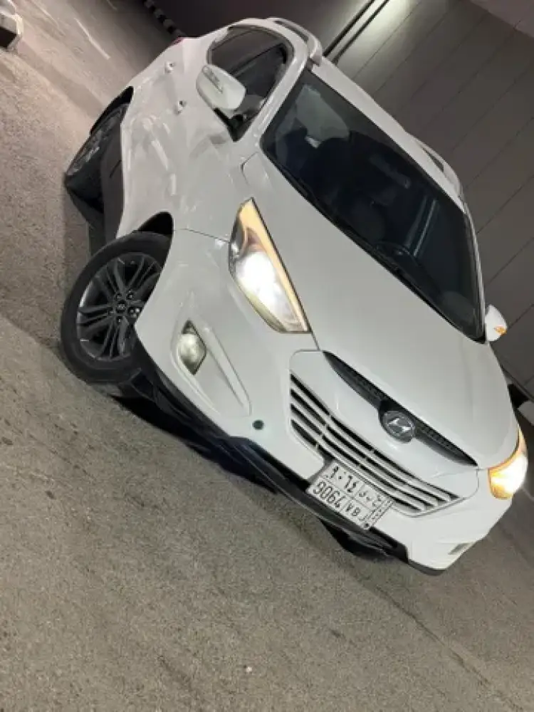 hyundai hyundai-tucson image Hyundai Tucson 2016