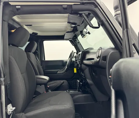Jeep Wrangler Willys Wheeler 3.6L A/T 2018