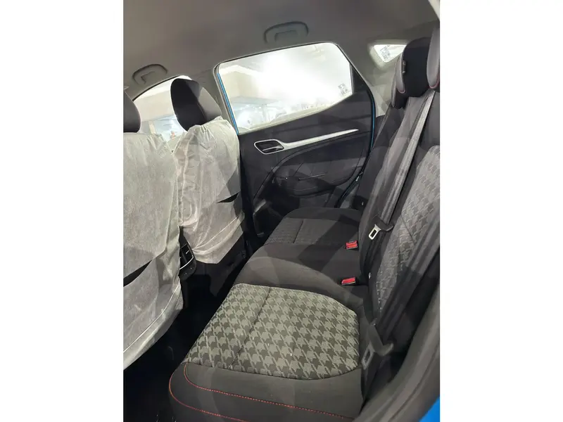 Discover undefined undefined Exterior Interior Images.Find all aspects and details of cars.