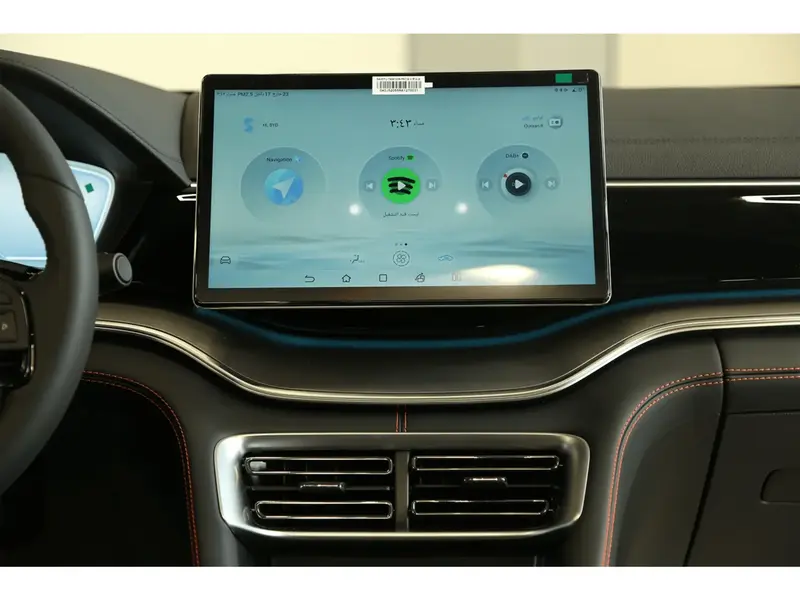 Discover undefined undefined Exterior Interior Images.Find all aspects and details of cars.
