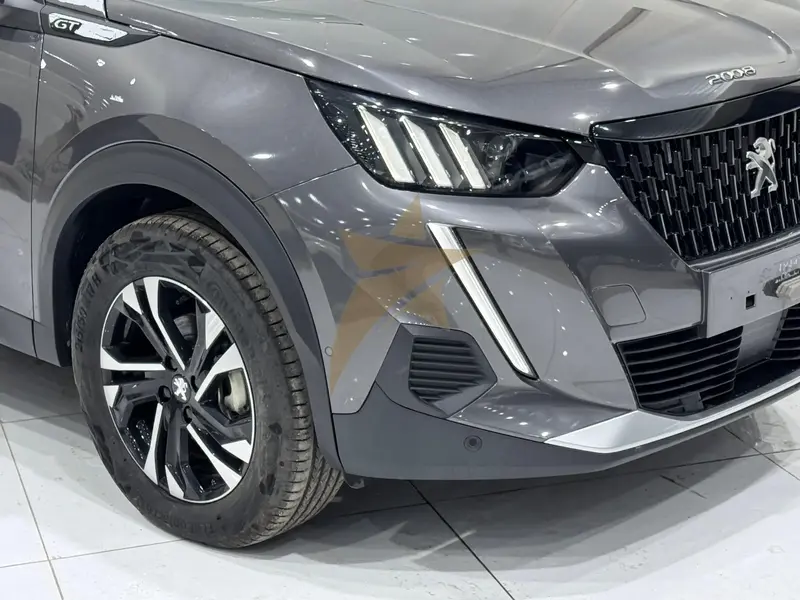 Discover undefined undefined Exterior Interior Images.Find all aspects and details of cars.