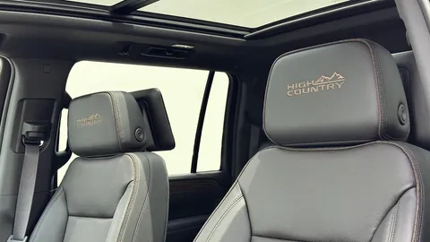 New Chevrolet Suburban 2023