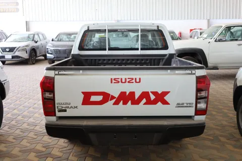 New Isuzu D-MAX 2.5D Double Cab 4WD M/T 2023