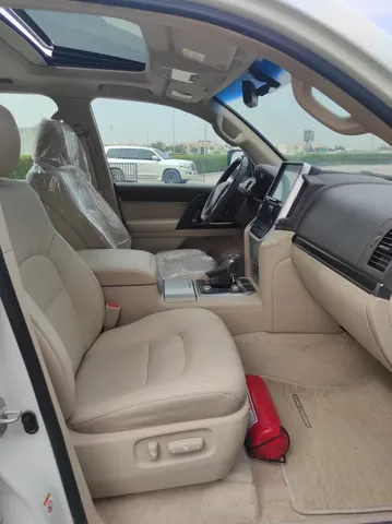 Toyota Land Cruiser 4.0L GXR 2019