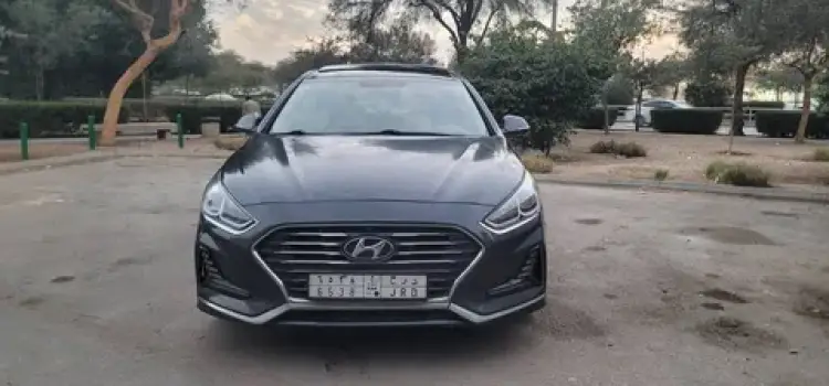 hyundai hyundai-accent image Hyundai Accent 2018