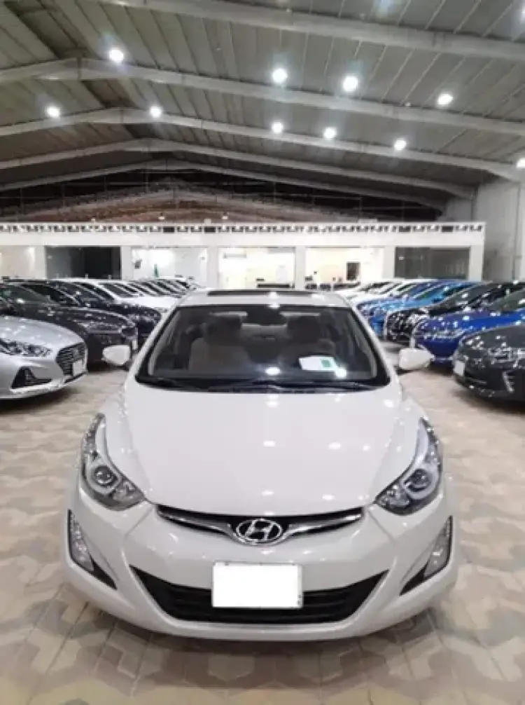 hyundai hyundai-elantra image Hyundai Elantra 1.6L 2015