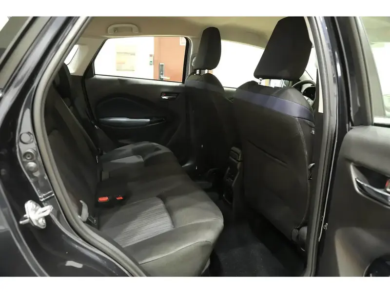 Discover undefined undefined Exterior Interior Images.Find all aspects and details of cars.