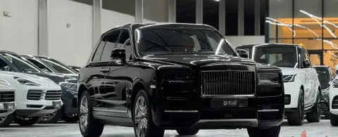 Discover undefined undefined Exterior Interior Images.Find all aspects and details of cars.