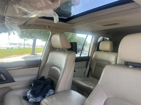 Discover undefined undefined Exterior Interior Images.Find all aspects and details of cars.