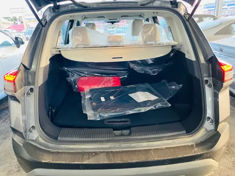 Nissan X-Trail 2025